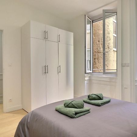 Appartement De Standing Pour 6 Refait A Neuf Lyon Luaran gambar