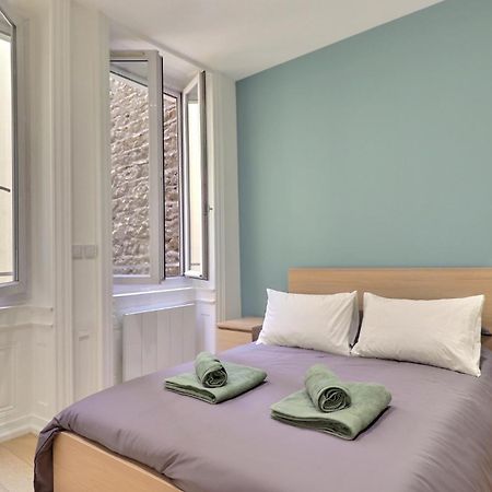 Appartement De Standing Pour 6 Refait A Neuf Lyon Luaran gambar