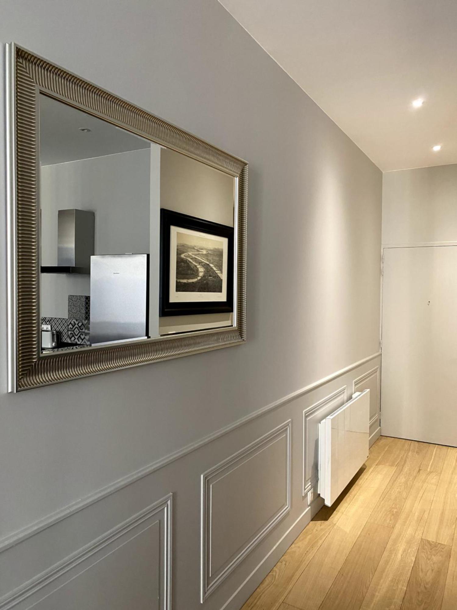 Appartement De Standing Pour 6 Refait A Neuf Lyon Luaran gambar