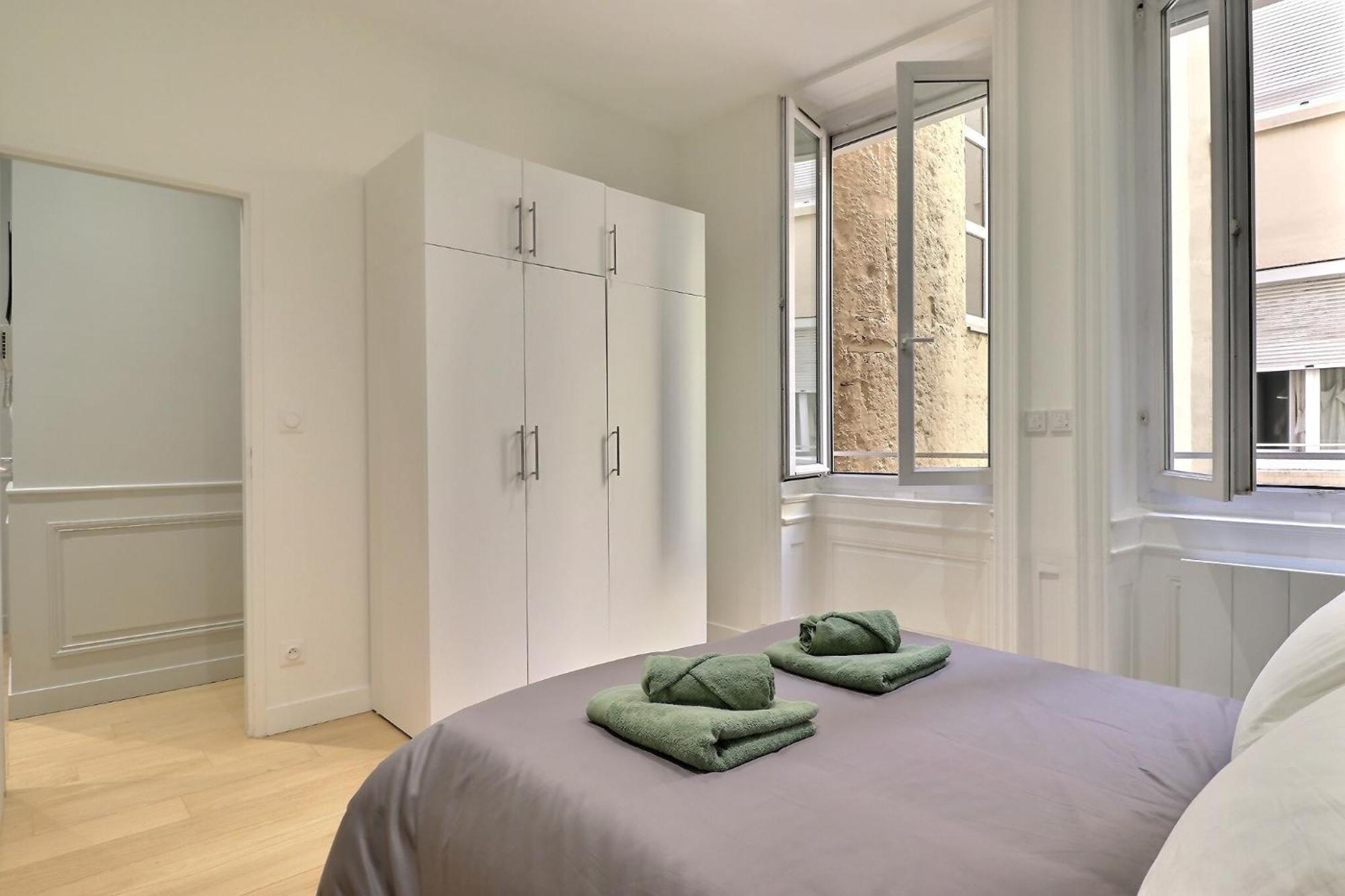 Appartement De Standing Pour 6 Refait A Neuf Lyon Luaran gambar