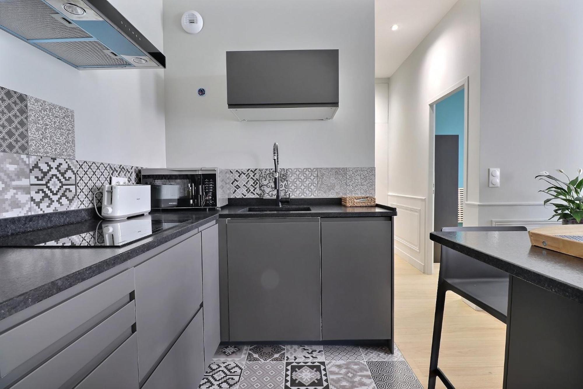 Appartement De Standing Pour 6 Refait A Neuf Lyon Luaran gambar